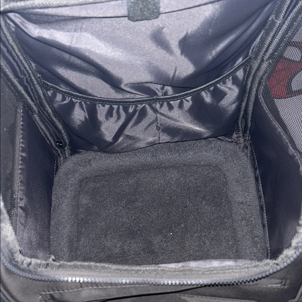 Pet carrier
